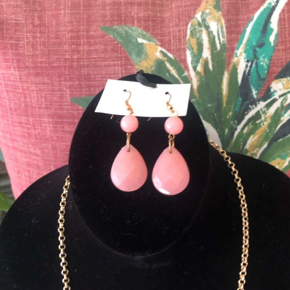 Vintage Rose Petal PINK STATEMENT NECKLACE/ ACRYLIC TEARDROP W/EAR NEW - Picture 7 of 9